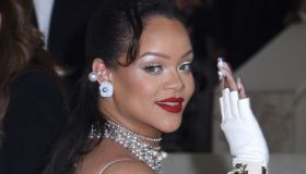 Rihanna mamma bis in gran segreto: l’indizio sul nome