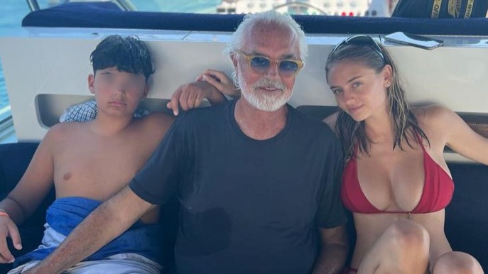 Flavio Briatore in vacanza coi figli Nathan Falco e Leni Klum: la foto privata