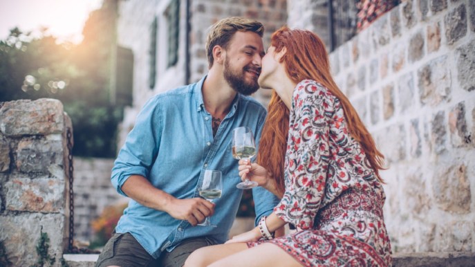 Dallo spagnolo all’inglese… tutte le parole da conoscere (e usare) per vivere uno spensierato flirt estivo