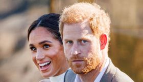 Harry torna a Londra ma Carlo lo evita. E Meghan Markle lo abbandona
