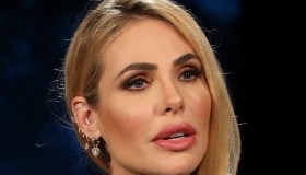 Ilary Blasi, estate in solitaria: Bastian sparisce da Instagram. È già finita?