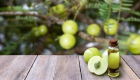 Olio di Amla, un siero naturale di bellezza per pelle e capelli