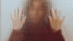 Pina Siracusa: violentata dal branco e condannata dai pregiudizi