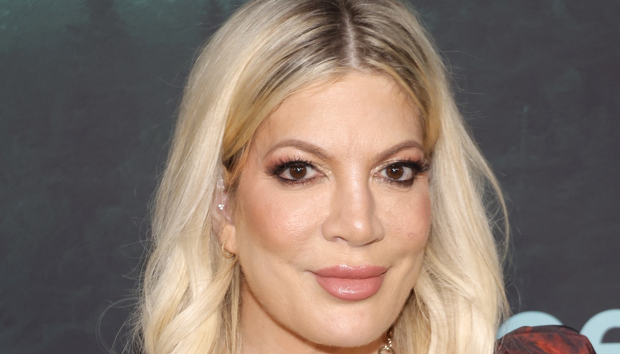 Tori Spelling, problemi economici dopo il divorzio: la nuova vita in camper