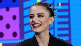 Annalisa, look spaziale per l’uscita del nuovo album “E poi siamo finiti nel vortice”