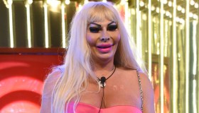 Elenoire Ferruzzi attacca il GF e il suo “pubblico basso”: 70mila euro spariti