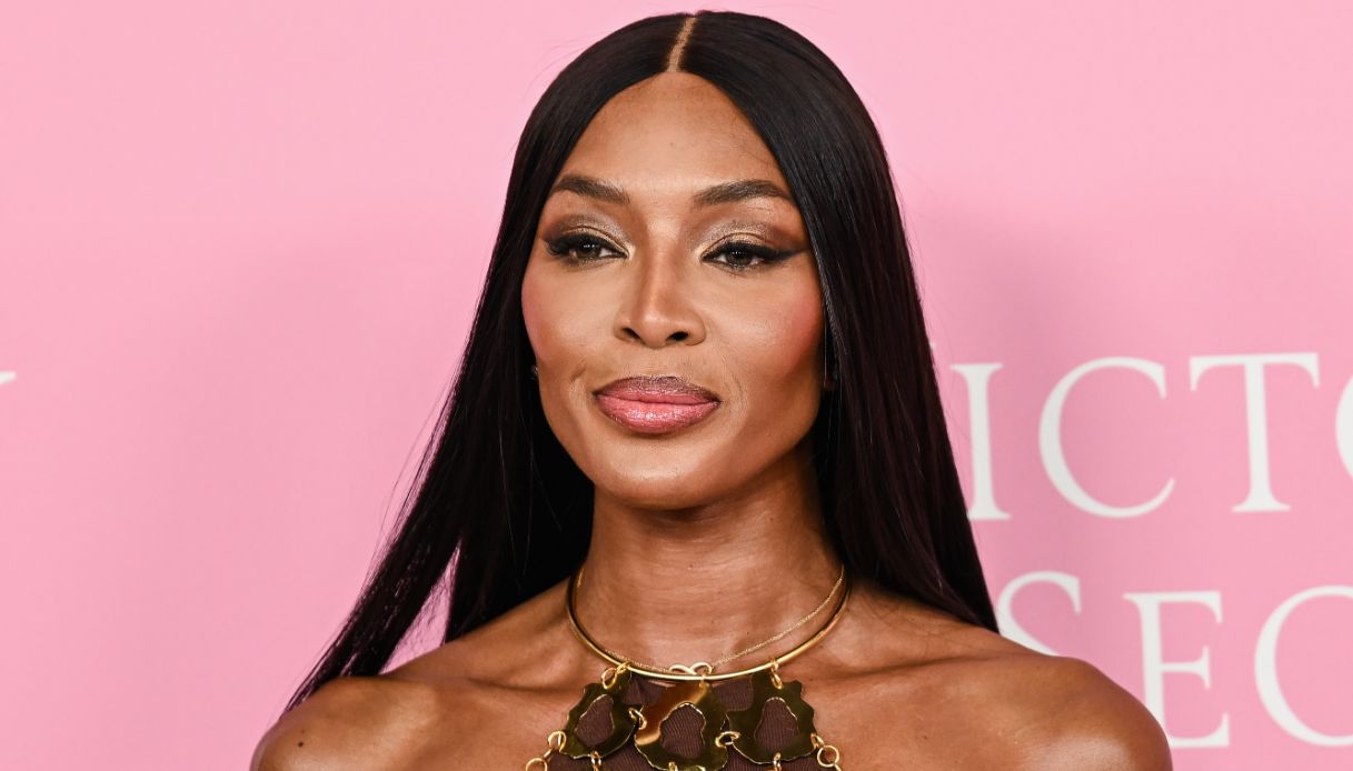 Calendario Pirelli 2024, Naomi Campbell a 53 anni posa per la 5 volta