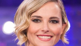 Francesca Fialdini come una Barbie Rock: l’esordio “Da noi… a ruota libera”