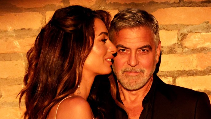 Venezia 80, George Clooney non resiste al fascino di sua moglie Amal