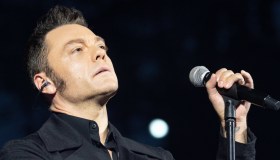 Tiziano Ferro e Victor Allen divorziano, l’annuncio su Instagram: “I figli sono la priorità”