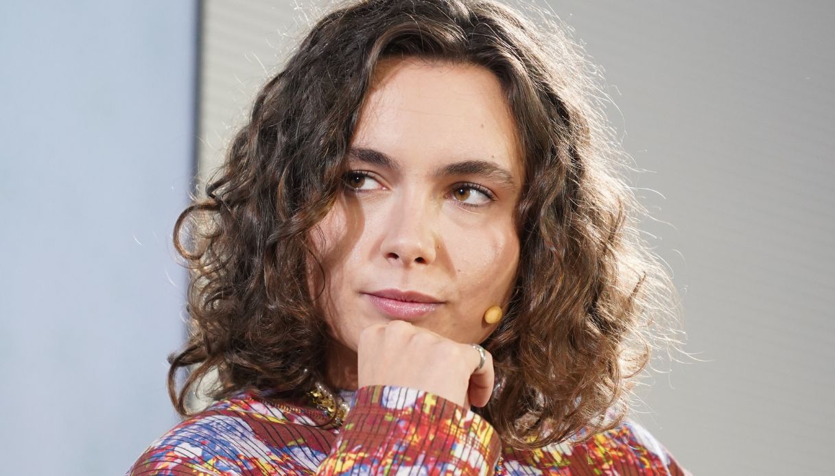 Madame si racconta, dal successo allo scandalo vaccini: “Gli errori non mi definiscono”