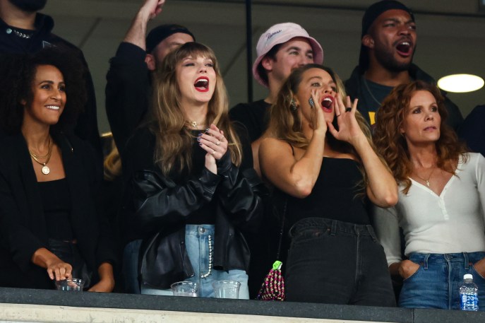 Taylor Swift e Blake Lively allo stadio