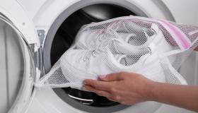 Come lavare le sneaker in lavatrice senza rovinarle
