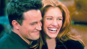 Matthew Perry e Julia Roberts