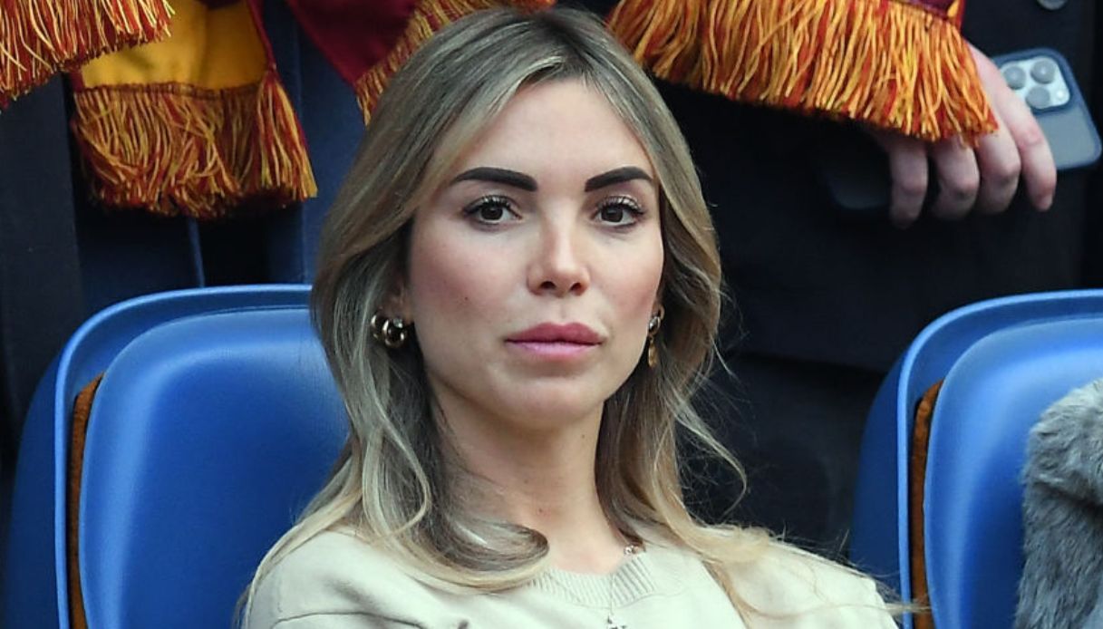 Noemi Bocchi vola oltreoceano, ma dov’è Francesco Totti?