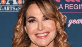 Barbara D’Urso in accappatoio per il ritorno in Italia: l’incontro che anticipa il suo futuro