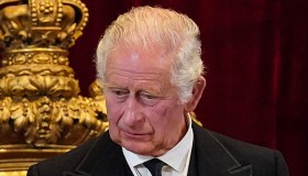 Lutto a Buckingham Palace: Re Carlo piange un caro amico di famiglia