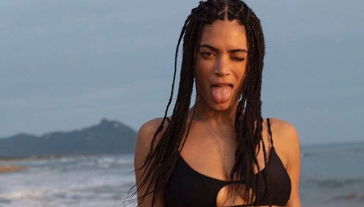 Elodie pubblica Red Light: “Rivendico la libertà di mostrare il mio corpo”