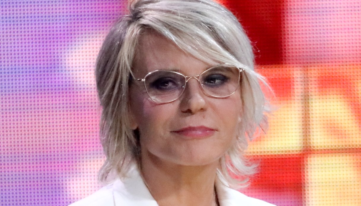 Non solo trash a “Uomini e Donne”: la nobile iniziativa di Maria De Filippi