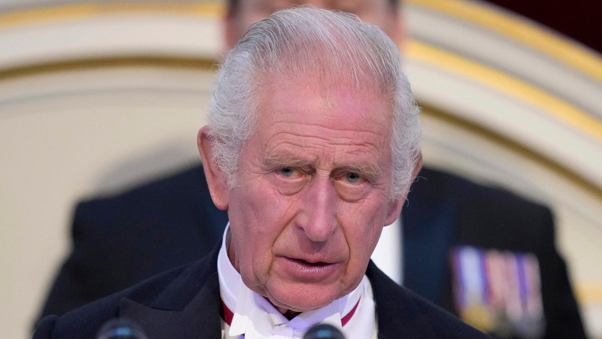 Re Carlo licenzia la nipote Eugenia, la maledizione degli York colpisce ancora