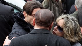 Silvio Berlusconi, pubblicato il testamento colombiano: scatta la diffida per i figli