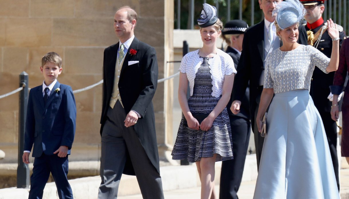 Lady Louise Windsor con il fratello James e i genitori, gli attuali Duchi di Edimburgo nel 2018
