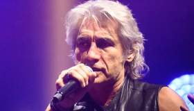Ligabue sta male, annullato il concerto di Roma. I fan: “Hai toppato”