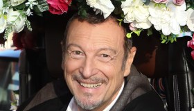 Sanremo 2024, Amadeus annuncia i Big in diretta: la data ufficiale