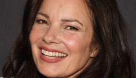 “La tata” compie 30 anni: tutte le differenze tra la serie italiane e l’originale