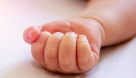 Aciduria D,L-2-idrossiglutarica, la malattia di Indi Gregory: cos’è e come nasce