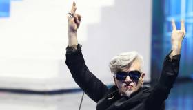 Morgan fuori da X Factor, il web: “Ipocriti, preso perché facesse casino, cacciato perché l’ha fatto”