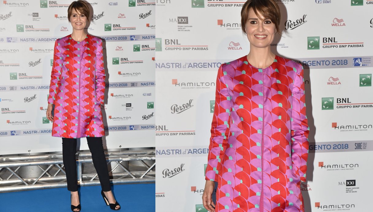 Paola Cortellesi, il suo stile sobrio ed elegante in 10 splendidi look