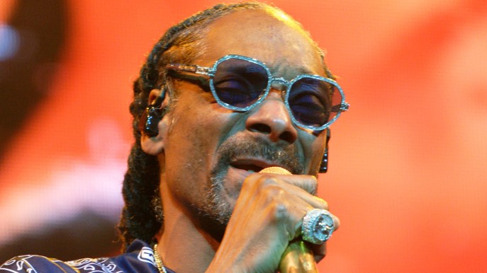 Snoop Dogg: “Smetto di fumare”. Perché l’annuncio su Instagram fa notizia
