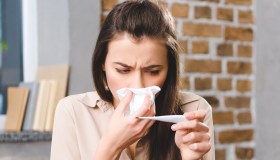 Come proteggersi dai virus quando fa freddo: consigli e precauzioni