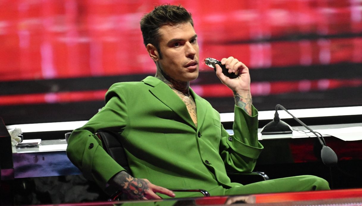 "X Factor", seconda serata: look verde per Fedez