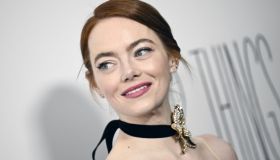 Emma Stone cambia look e torna ai suoi iconici capelli rossi: bellissima