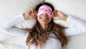 Dormire è una cosa seria. E per farlo bene gli italiani rinuncerebbero al partner