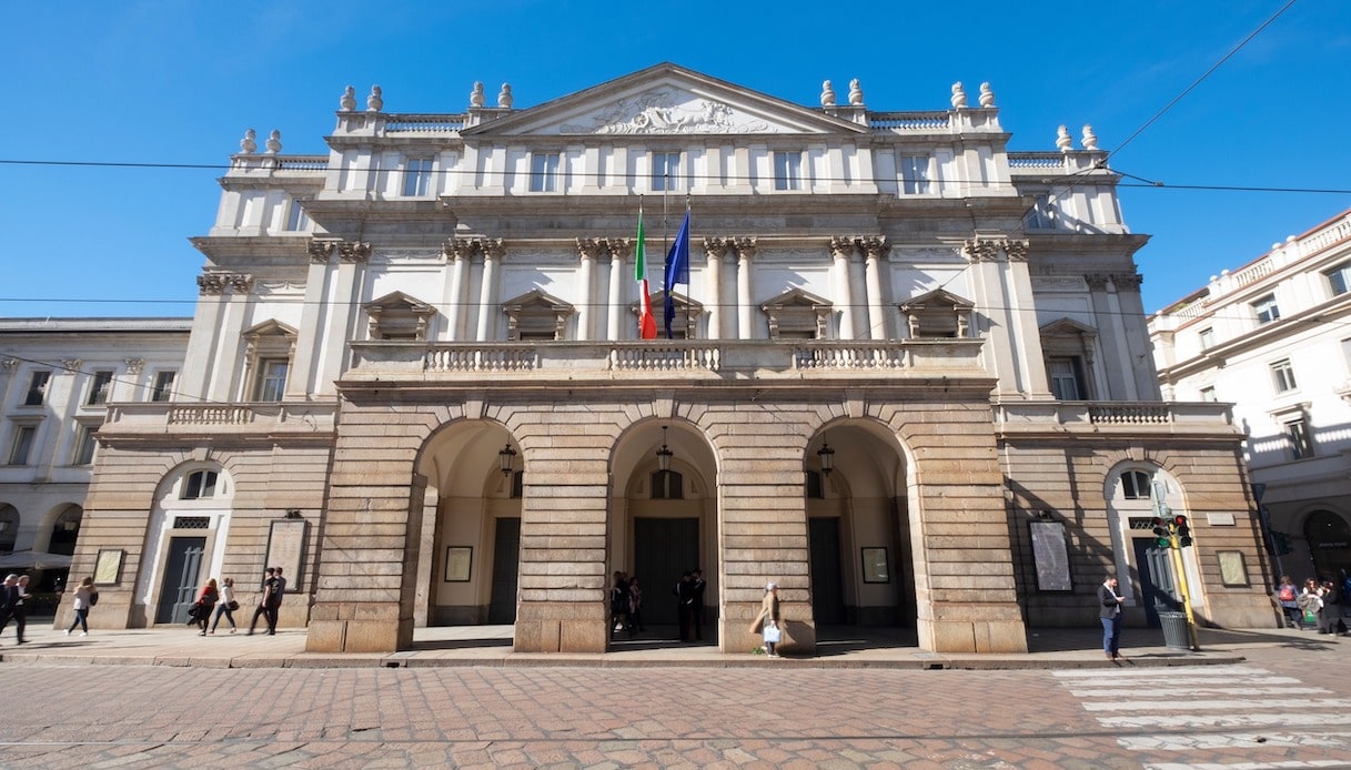 Teatro alla Scala, la facciata
