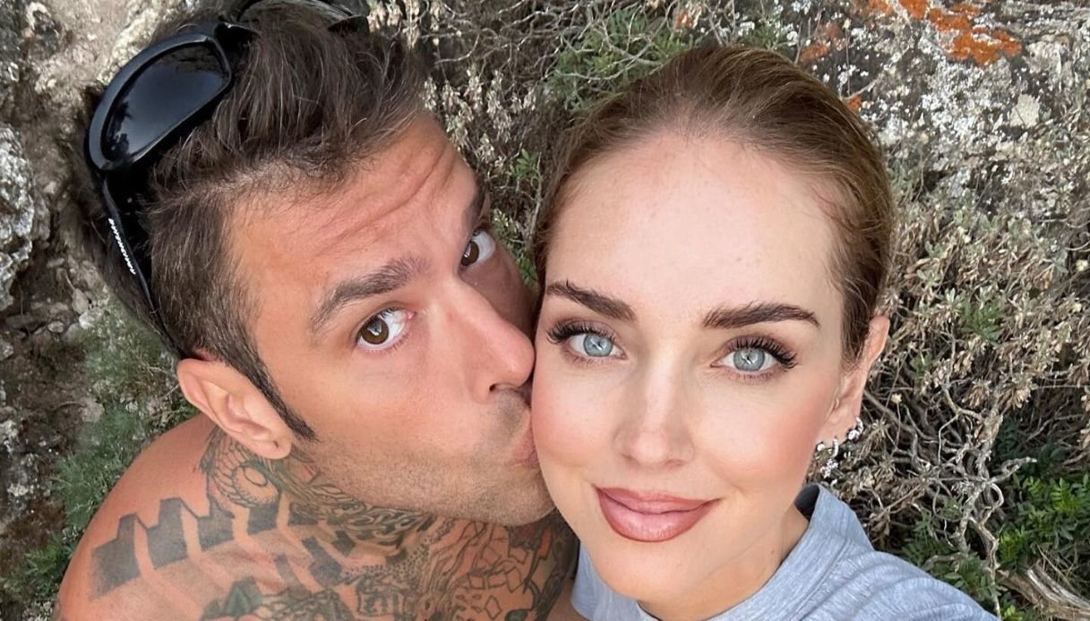 Chiara Ferragni In Topless La Foto Con Fedez Su Instagram