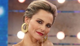 Francesca Fialdini strepitosa con il look total black di Capodanno a Da noi… a ruota libera