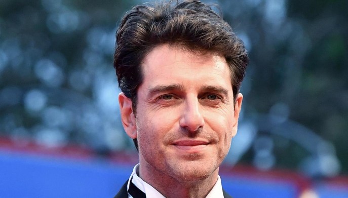 Giampaolo Morelli scopre chi &egrave; il suo vero padre