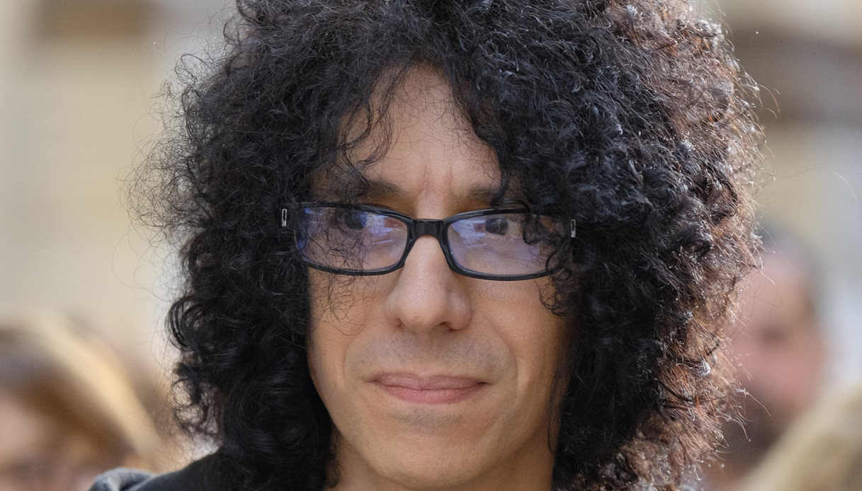 Giovanni Allevi in ospedale per il mieloma. La nuova foto: “Io continuo a vivere”