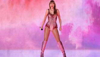 Emis Killa festeggia 15 anni di carriera: gli ospiti del concerto a Milano