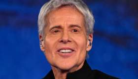 Claudio Baglioni annuncia il ritiro dalle scene: “Terminerò la mia attività nel 2026”