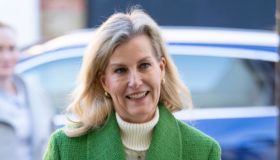 Sophie di Edimburgo, la sua giacca colora l’inverno: il cambio d’abito (e il balletto)