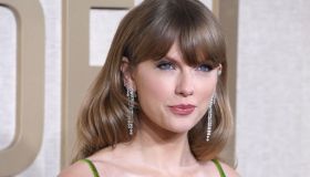 Taylor Swift regina di stile anche allo stadio, la giacca da 1800 dollari