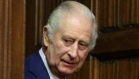 Carlo ha il cancro, condizioni di salute del Re: nessuno sa quanto è grave