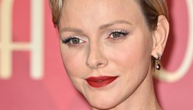 Charlene di Monaco, sulla nave tra i ghiacci: lusso estremo con Alberto e i figli