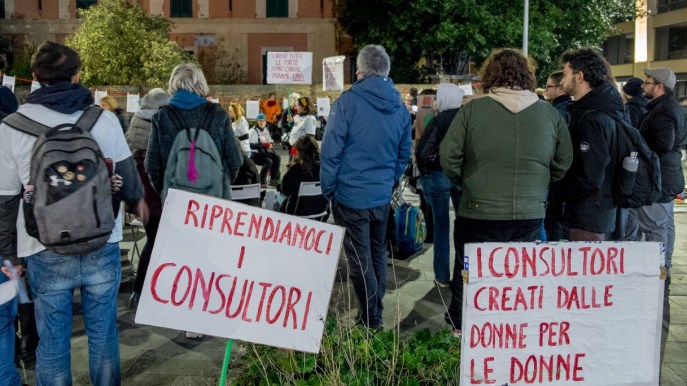 Consultori in Italia: più responsabilità con meno fondi, ma sono (ancora) necessari