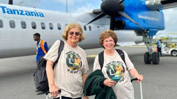 Amiche da una vita girano il mondo a 80 anni: Ellie e Sandy
